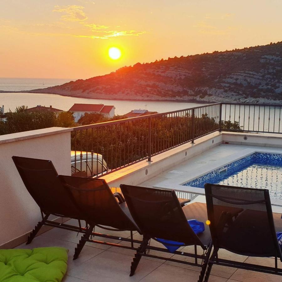 Villa Diomedes With The Sea View And The Pool Rogoznica  Exterior foto