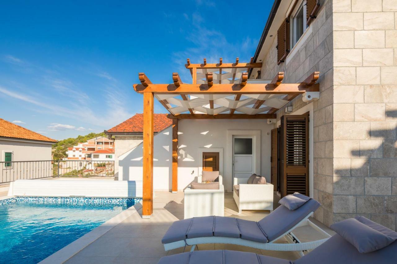 Villa Diomedes With The Sea View And The Pool Rogoznica  Exterior foto